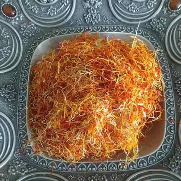 تصویر 1 از قیمت ریشه زعفران اعلاء + خرید باور نکردنی