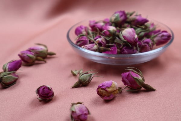 تصویر 2 از فروش غنچه لاله زار کرمان + قیمت خرید به صرفه