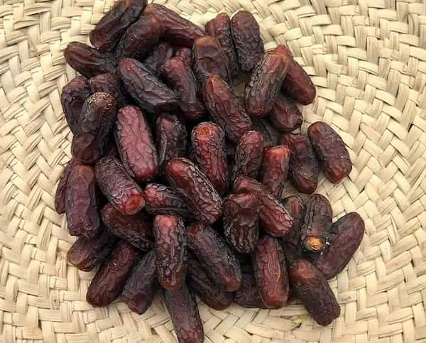 تصویر 4 از قیمت خرما پیارم صادراتی + خرید باور نکردنی