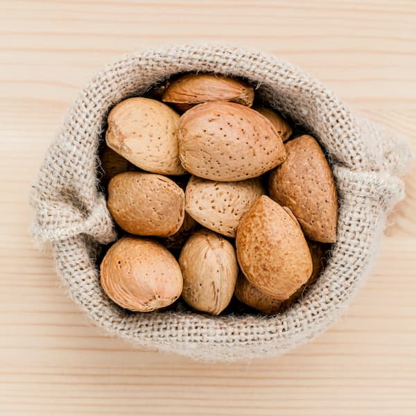 تصویر 5 از خرید بادام درختی خام + قیمت فروش استثنایی