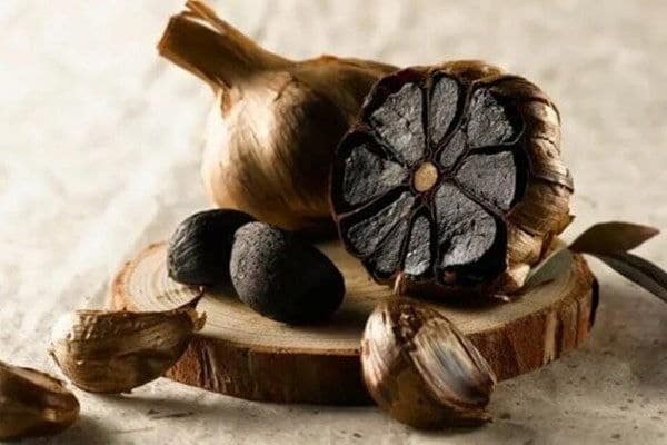تصویر 2 از خرید سیر سیاه اصل کاویانی + قیمت فروش استثنایی