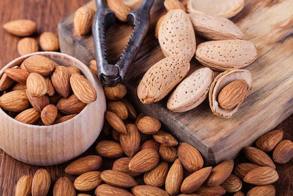تصویر 3 از خرید بادام درختی خام + بهترین قیمت