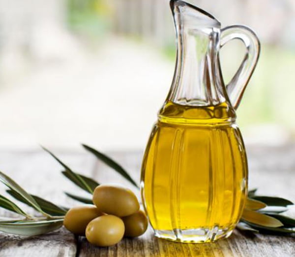 تصویر 1 از قیمت خرید روغن زیتون بکر طارم + فروش ویژه