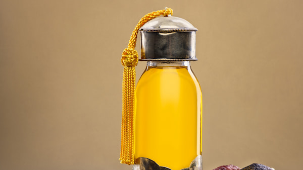 خرید و قیمت روغن موی سیر سیاه + فروش عمده
