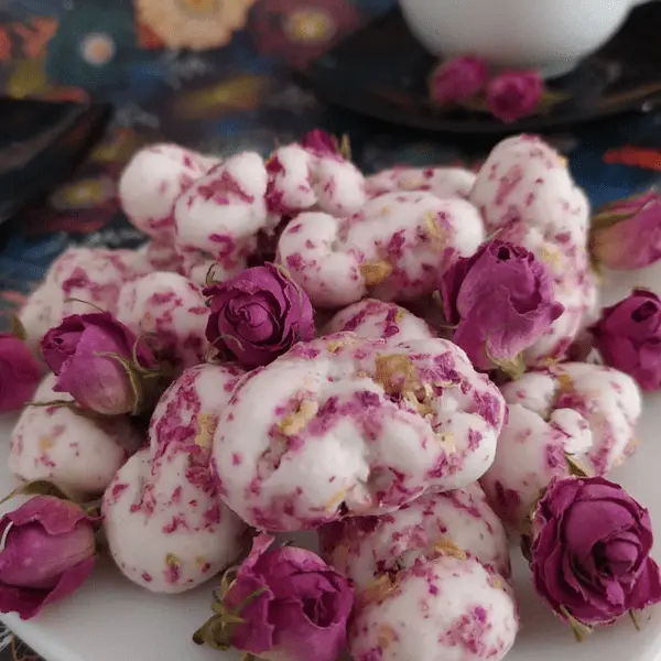 تصویر 3 از قیمت و خرید نقل گل محمدی + فروش ارزان