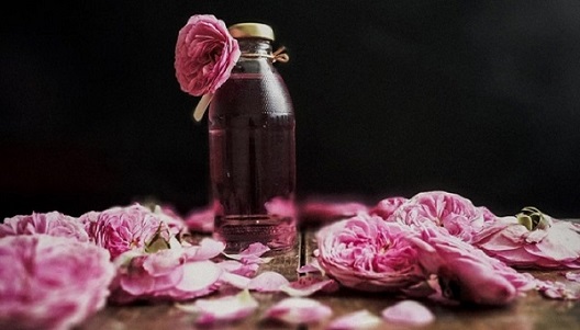 تصویر 5 از فروش گلاب صادراتی کاشان + قیمت خرید به صرفه