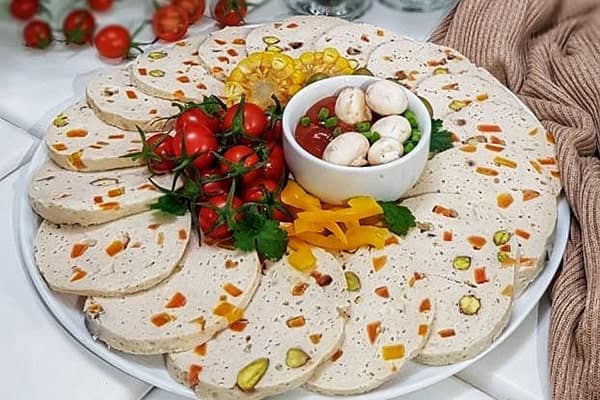 تصویر 5 از قیمت کالباس مرغ و قارچ با کیفیت ارزان + خرید عمده