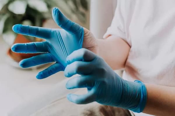 تصویر 2 از فروش دستکش جراحی لاتکس + قیمت خرید به صرفه