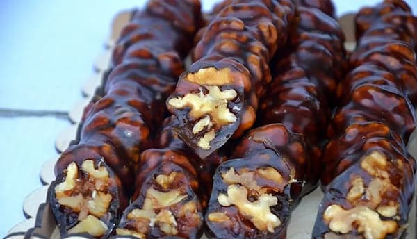 خرید و قیمت مسقطی انجیر با مغز گردو + فروش صادراتی