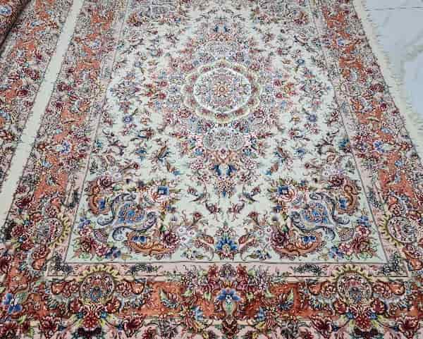تصویر 4 از قیمت قالی طرح خطیبی + خرید باور نکردنی