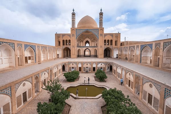 تصویر 1 از قیمت خرید تور گردشگری اصفهان عمده به صرفه و ارزان
