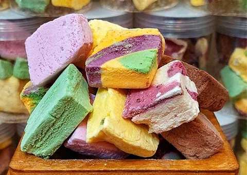 بستنی خشک اسنیکرز + انواع کیفیت صادراتی و خوش فروش