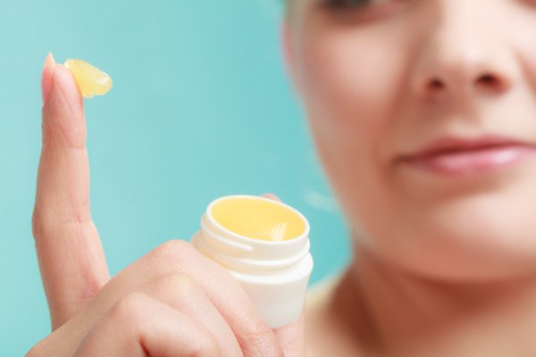 تصویر 2 از قیمت و خرید وازلین بهداشتی معطر + فروش ارزان