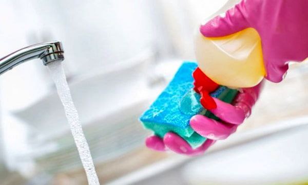 مایع ظرفشویی غلیظ با فرمول قدرتمند و چربی ضدا