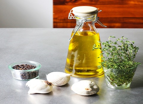تصویر 1 از خرید و فروش روغن سیر سیاه طبیعی با شرایط فوق العاده
