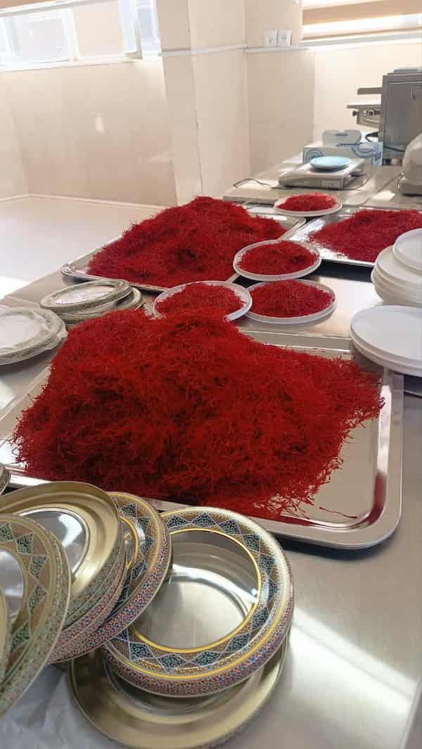 تصویر 1 از قیمت خرید زعفران 10 گرمی + فروش ویژه