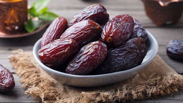 خرید و قیمت خرما مضافتی صادراتی + فروش عمده