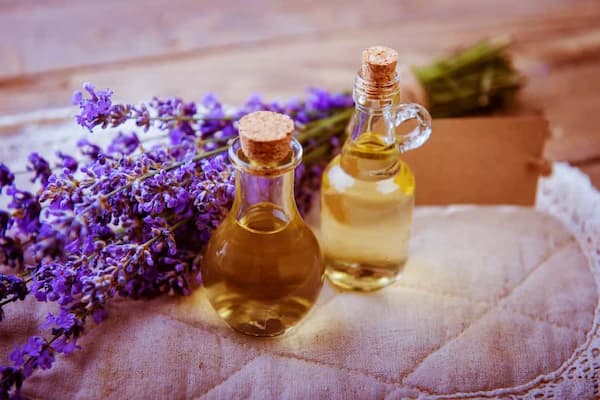 فروش اسانس طبیعی اسطوخودوس  + قیمت خرید به صرفه