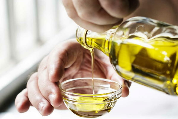 تصویر 4 از خرید و قیمت روغن زیتون اصل + فروش عمده