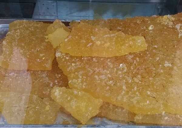 تصویر 2 از قیمت نبات تخته ای زعفرانی + خرید باور نکردنی
