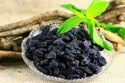 تصویر 2 از فروش عالی + قیمت ویژه کشمش سیاه دانه دار