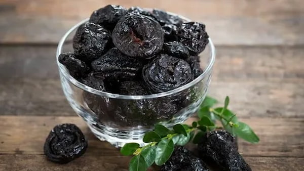 تصویر 2 از قیمت خرید آلو خشک سیاه مرغوب + فروش ویژه
