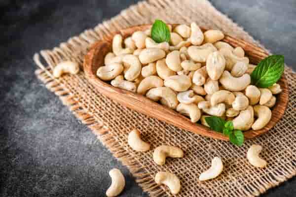 تصویر 2 از قیمت خرید بادام هندی خام + فروش ویژه
