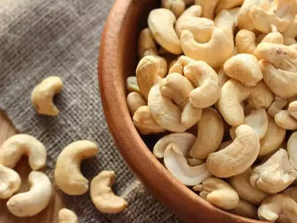 تصویر 3 از قیمت خرید بادام هندی خام + فروش ویژه