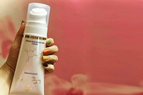 تصویر 4 از قیمت خرید ژل شستشو ماساژوردار لدورا + فروش ویژه