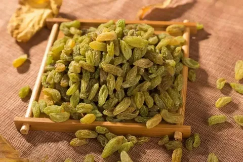 تصویر 1 از فروش استثنایی + قیمت مناسب کشمش سبز قلمی ممتاز