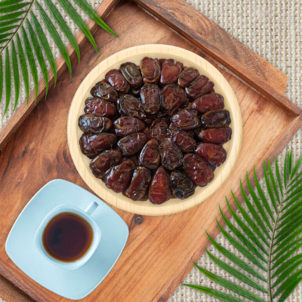 تصویر 3 از خرما رطب کبکاب سطل ۱.۵ کیلو فروش عمده و استثنایی