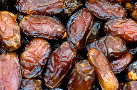 تصویر 1 از قیمت خرما رطب مضافتی بم + خرید باور نکردنی