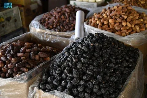 تصویر 3 از خرید رطب عسلی مروارید سیاه + قیمت فروش استثنایی