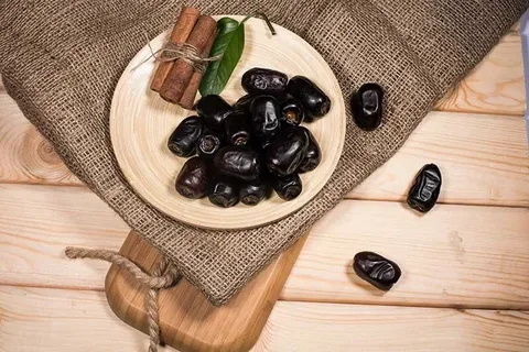 تصویر 4 از خرید رطب عسلی مروارید سیاه + قیمت فروش استثنایی