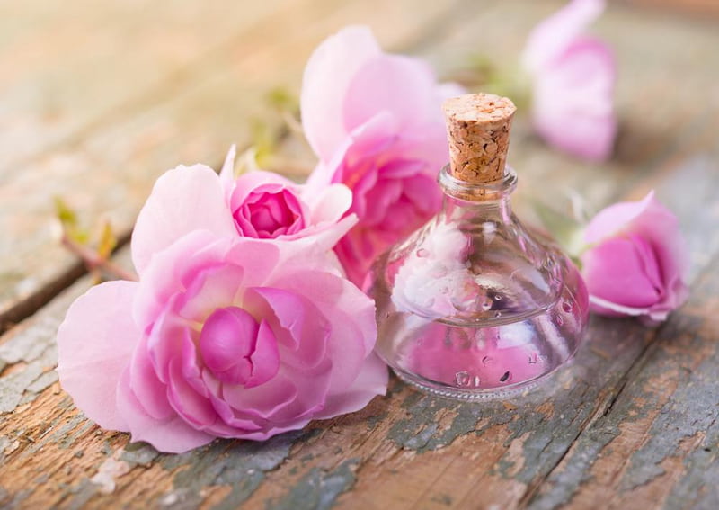 تصویر 3 از قیمت گلاب دو آتیشه یک لیتری + خرید باور نکردنی