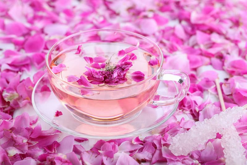 تصویر 2 از قیمت گلاب دو آتیشه یک لیتری + خرید باور نکردنی