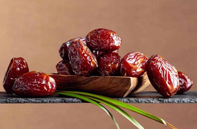 تصویر 1 از قیمت خرید خرما پیارم طلایی با فروش عمده