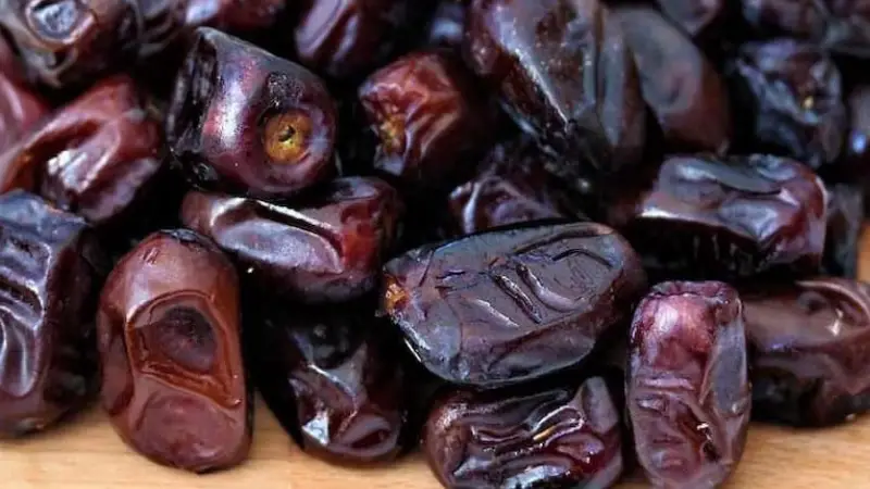 تصویر 5 از قیمت خرما رطب مضافتی بم با کیفیت ارزان + خرید عمده