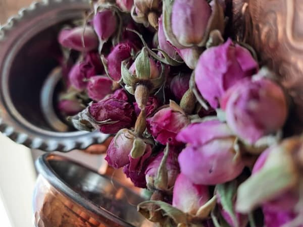 تصویر 1 از قیمت غنچه گل محمدی کیلویی + خرید باور نکردنی