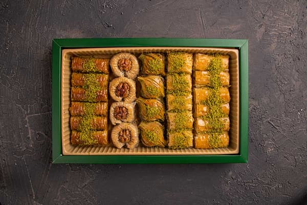 تصویر 4 از قیمت خرید باقلوا هفت مغز اصفهان + فروش ویژه