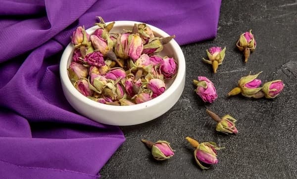 تصویر 5 از قیمت خرید غنچه گل محمدی کرمان + فروش ویژه