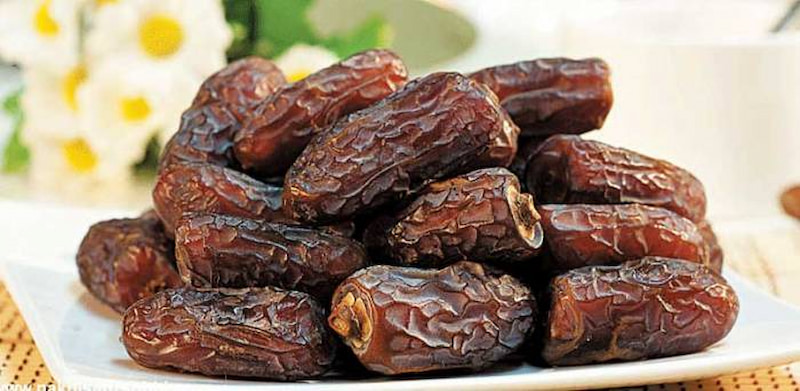 تصویر 5 از قیمت خرما برحی عسلی با فروش عمده
