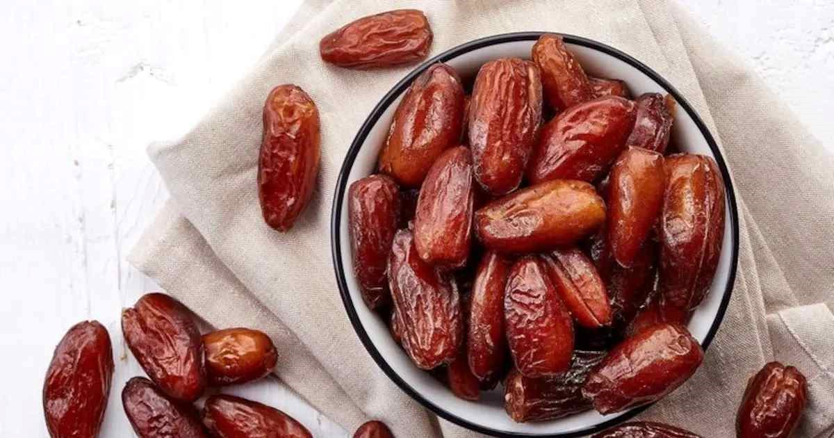 تصویر 3 از فروش خرما پیارم فله + قیمت خرید به صرفه