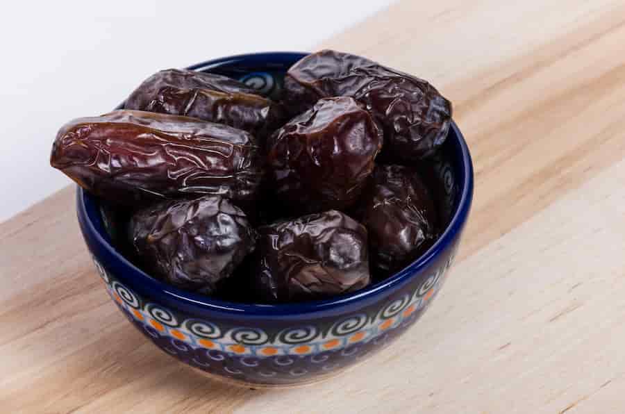 تصویر 1 از قیمت خرید خرما پیارم درجه ۱ + فروش ویژه
