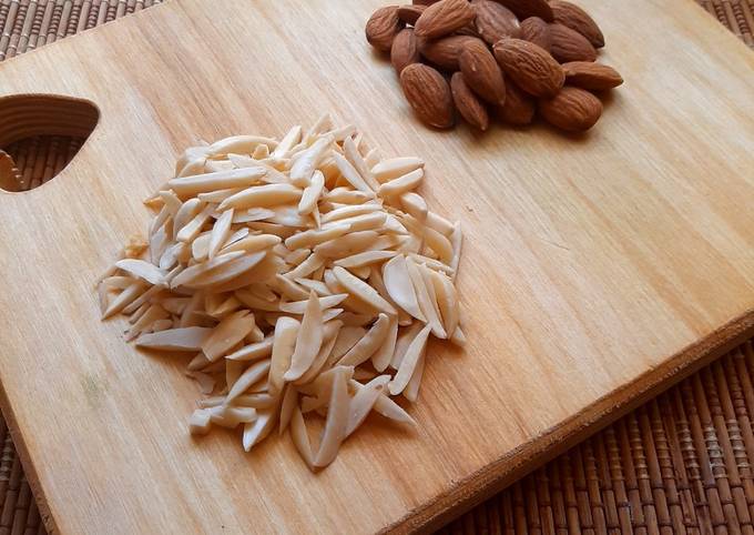 تصویر 1 از قیمت خرید خلال بادام درختی عمده به صرفه و ارزان