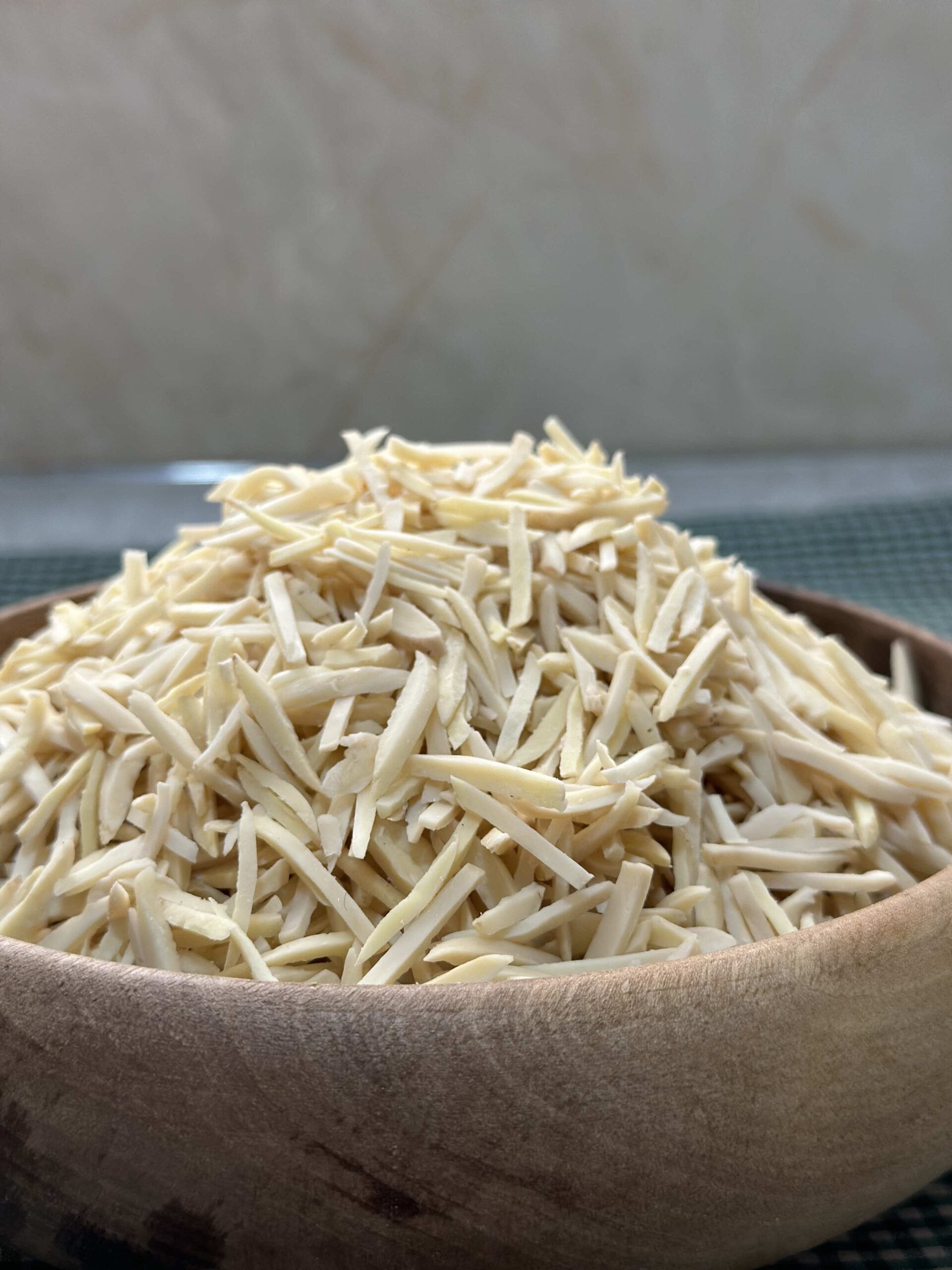 تصویر 2 از خرید خلال بادام کیلویی + قیمت فروش استثنایی