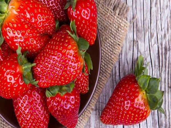 تصویر 2 از خرید توت فرنگی جیرفت + قیمت فروش استثنایی