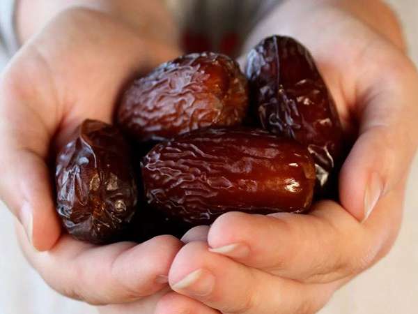 تصویر 1 از قیمت خرید خرما زاهدی سیاه با فروش عمده