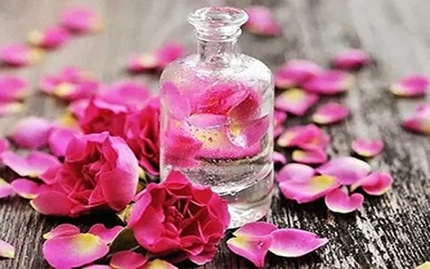 تصویر 4 از فروش گلاب ممتاز کاشان + قیمت خرید به صرفه