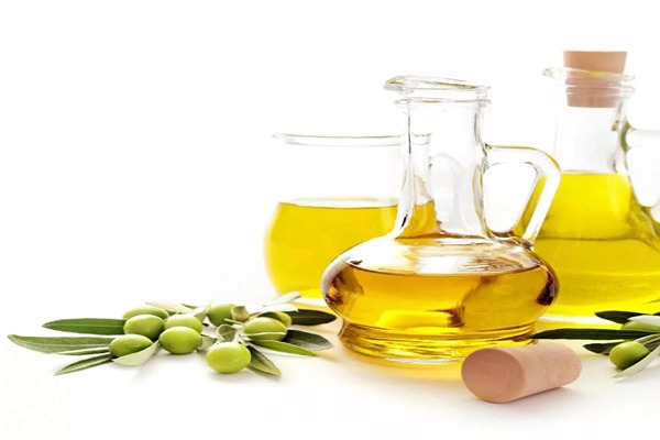 تصویر 5 از قیمت خرید روغن زیتون غنچه + فروش ویژه